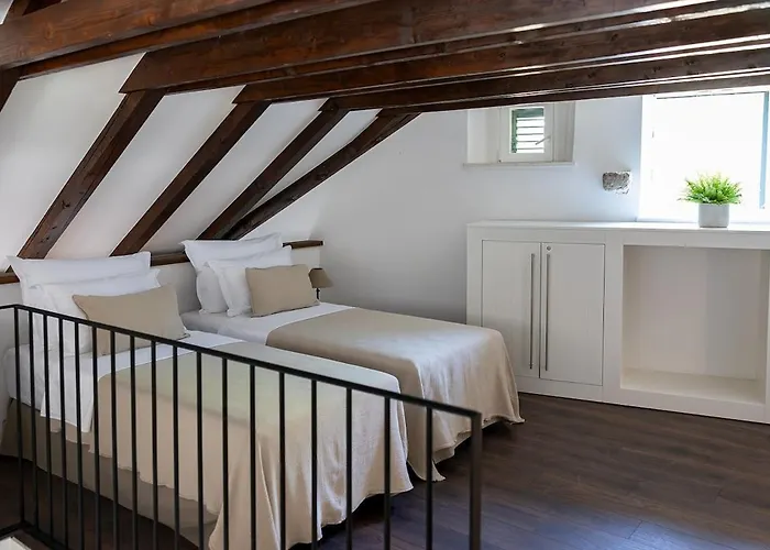 Heritage House Stone Orchard 奥拉萨奇