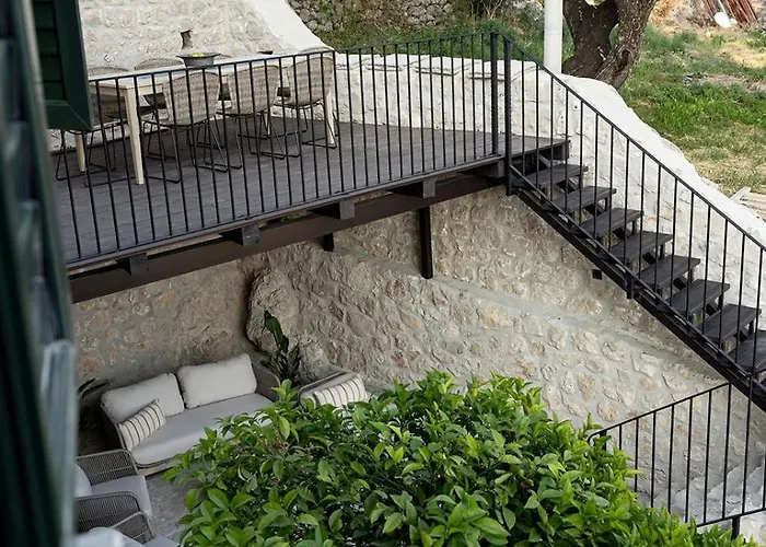 Heritage House Stone Orchard *