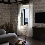 Heritage House Stone Orchard Villa *