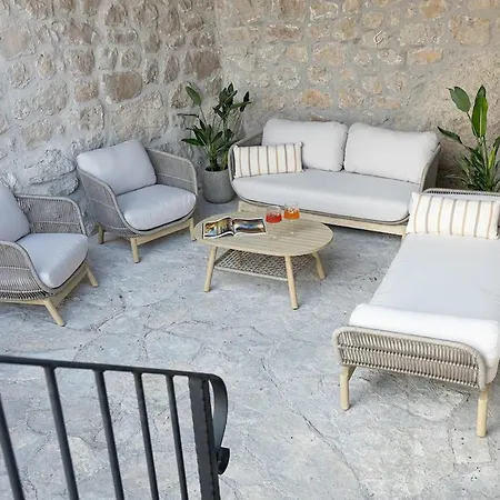 Heritage House Stone Orchard Villa